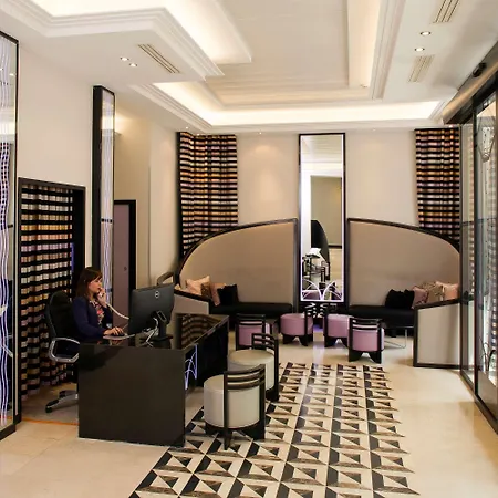 Bw Premier Collection Mondial Hotel 4*