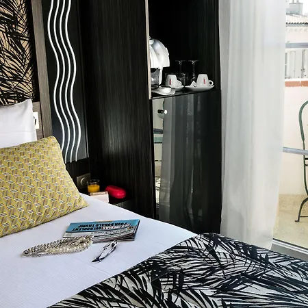 Bw Premier Collection Mondial Hotel 4*